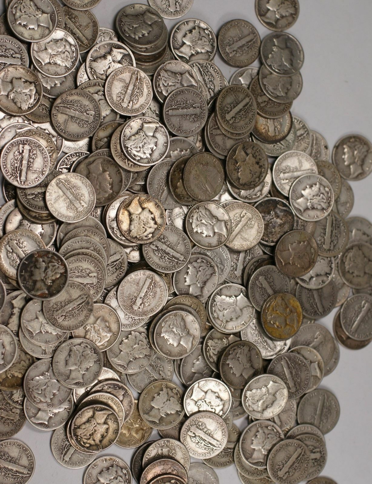 Mercury Dimes 1916-1945 , 90% Silver Coin Lot , Circulated, Choose How Many